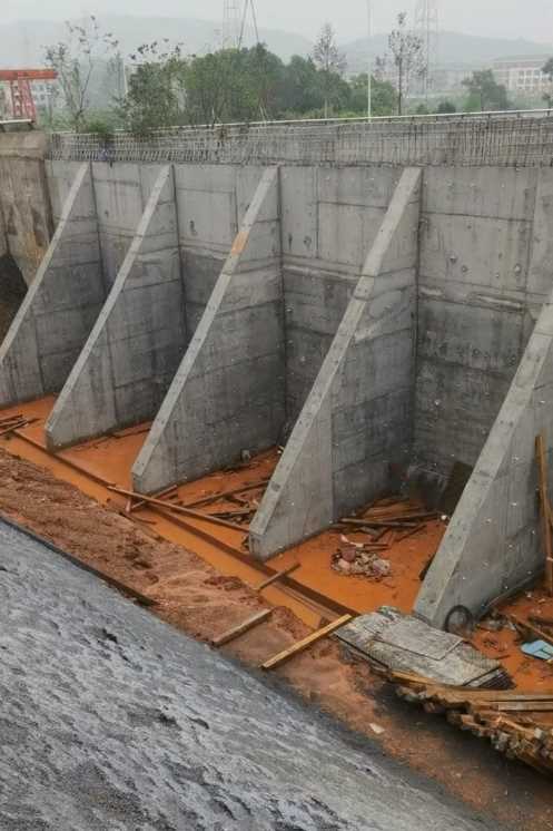 济南钢城区锚杆式挡土墙